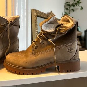 Timberland winter boots 6.5/ Sherpa lining green/grey color